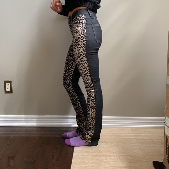 Guess leopard jeans new WITHOUT tags size 26 - Picture 4 of 7